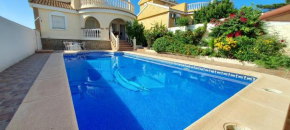 Agradable villa con piscina privada, Puerto Marino